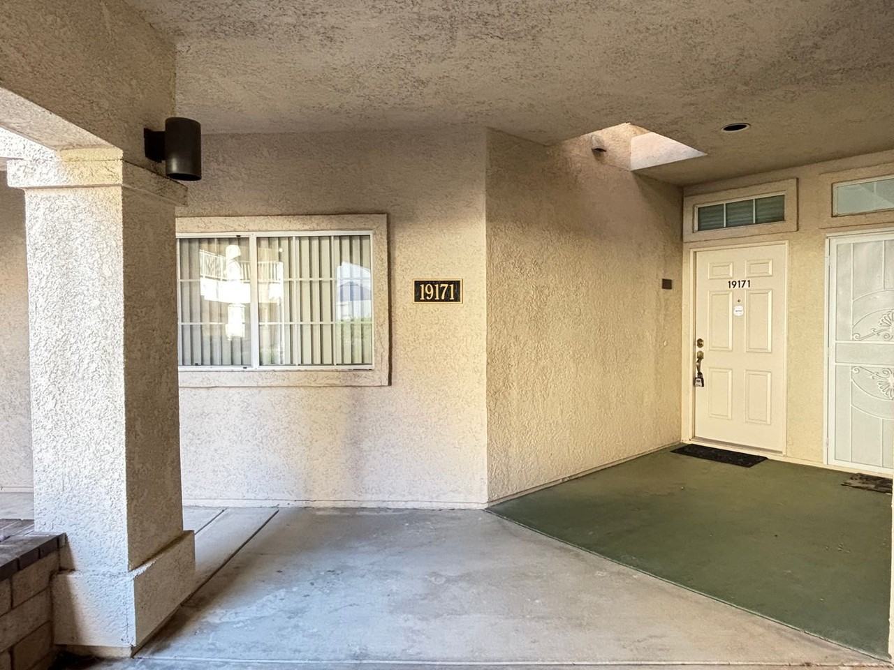 19171 Palo Verde Dr - Photo 3 of 36