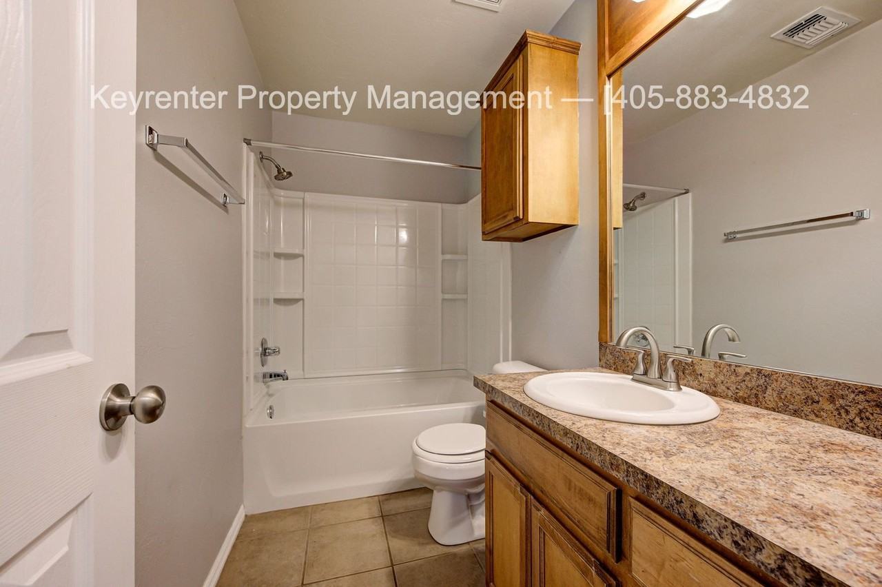 13313 Sw 2nd Ter - Photo 4 of 15