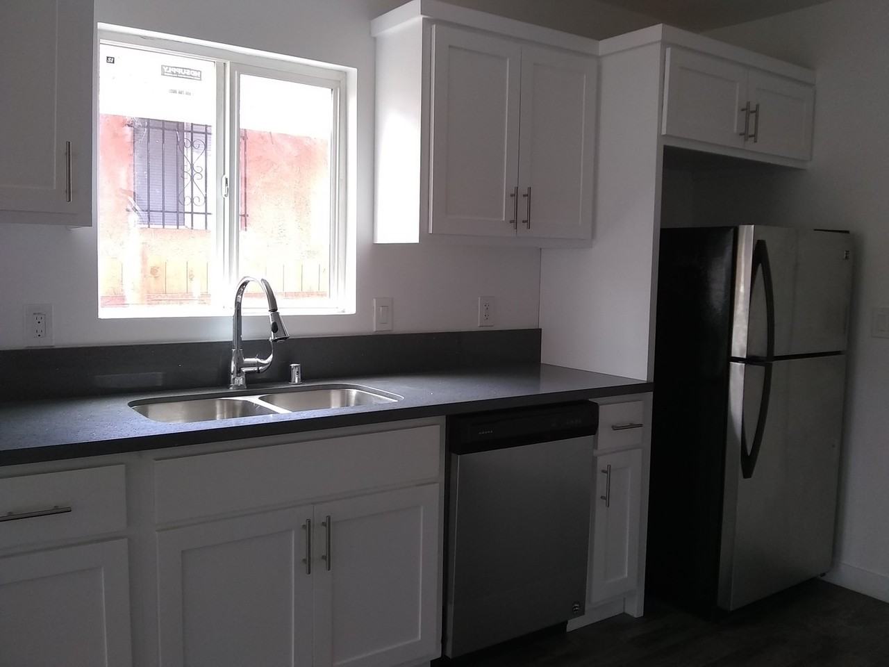 5333-5335 4th Ave - Photo 3 of 24