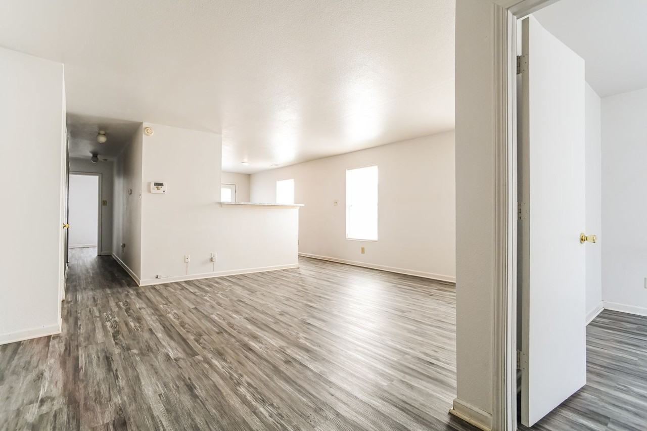 1120 New Day Ct - Photo 3 of 15