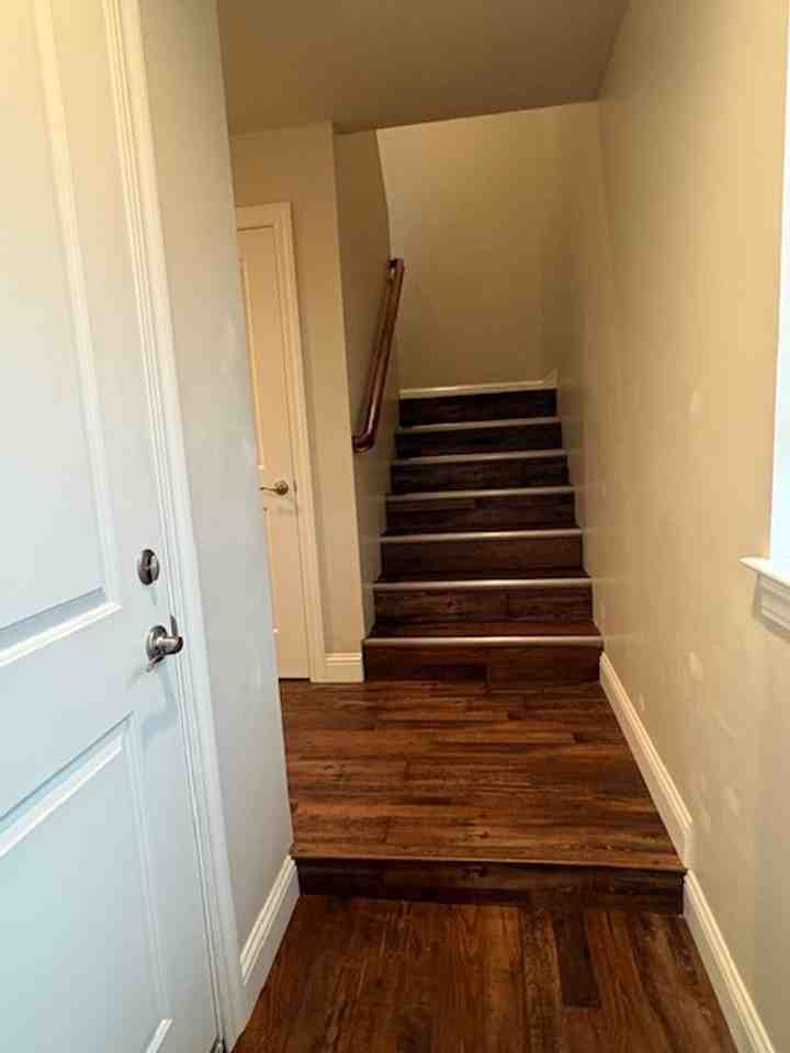 377 Landis Cir - Photo 3 of 15