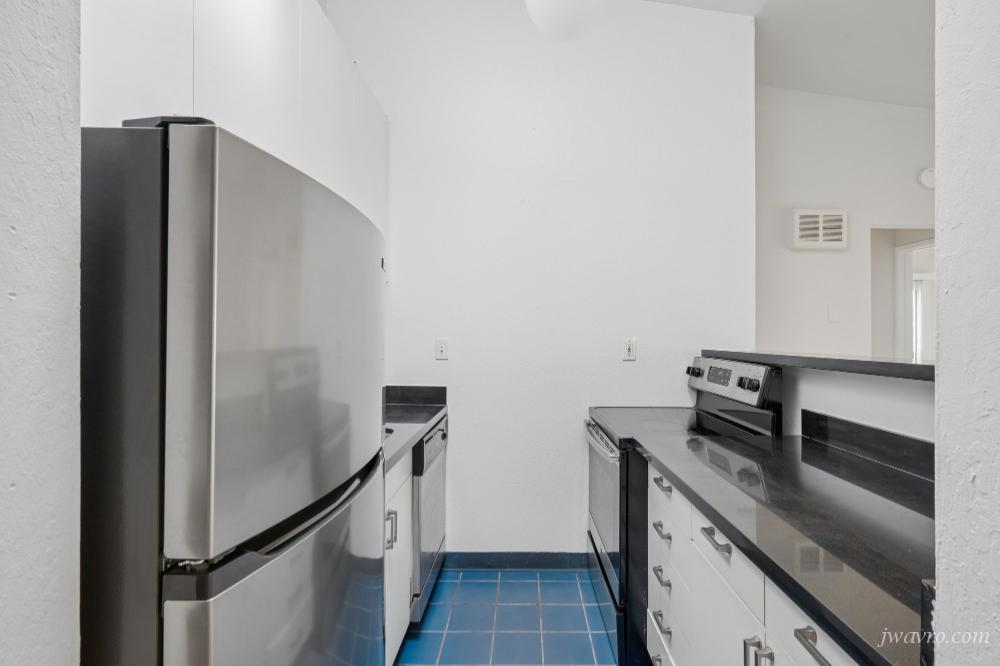 Grant Avenue & Filbert Street - Photo 5 of 17