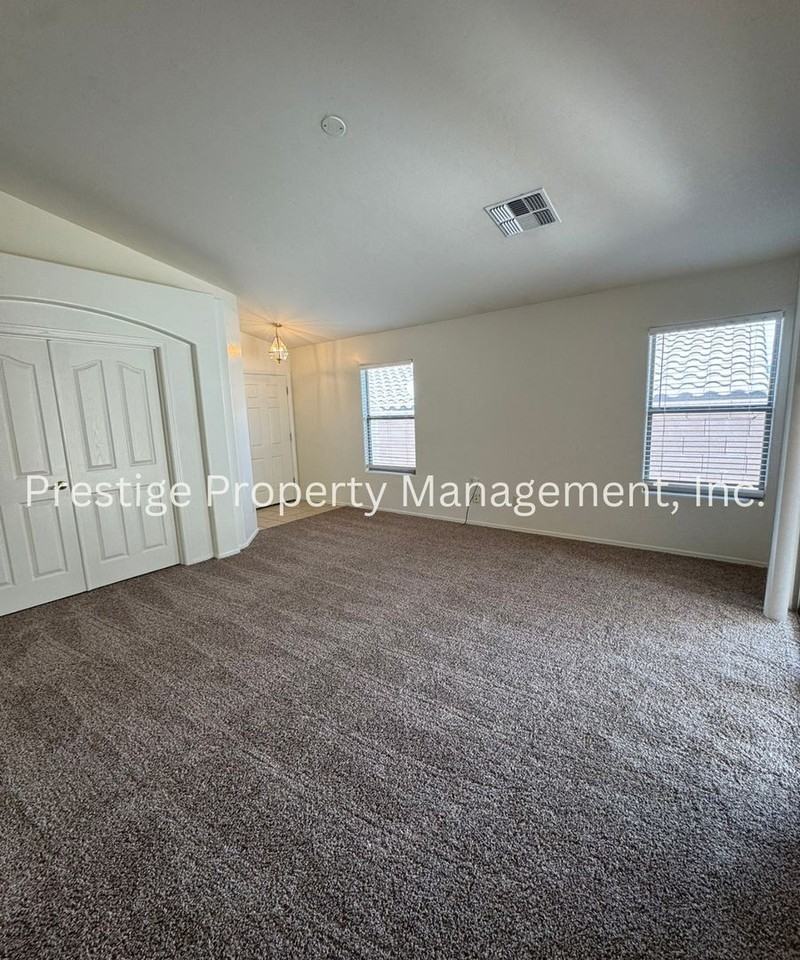 10884 S Arrowhead Spring Dr - Photo 3 of 22