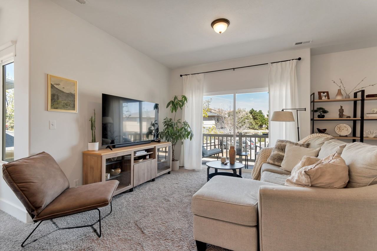 4879 W Stormy Meadow Dr #4879 - Photo 2 of 17