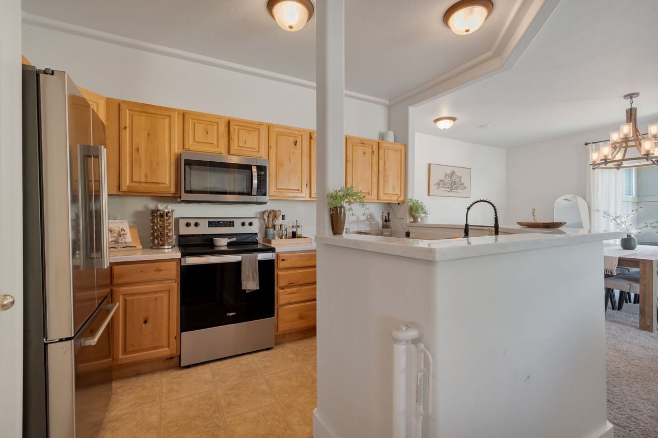 4879 W Stormy Meadow Dr #4879 - Photo 6 of 17