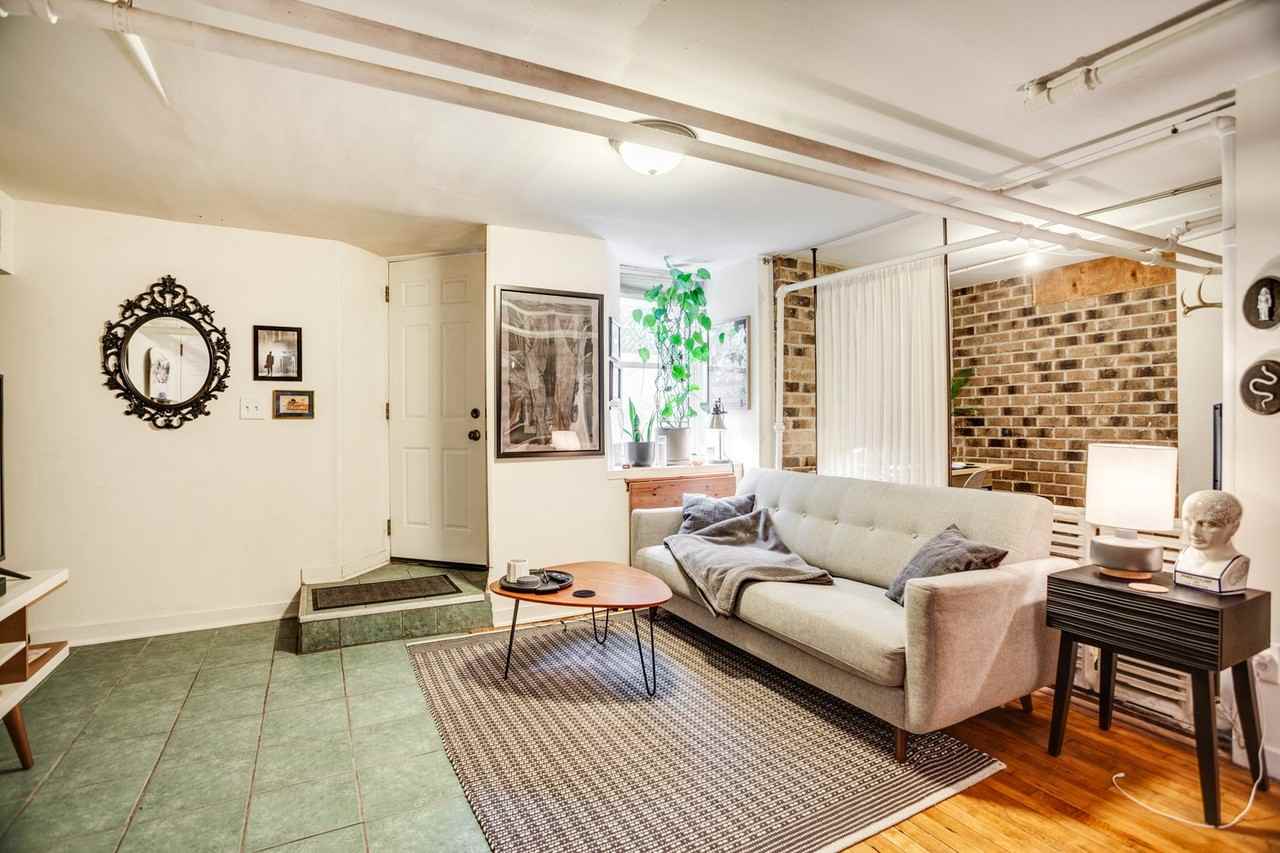 2713 Fremont Ave S #1 - Photo 4 of 9