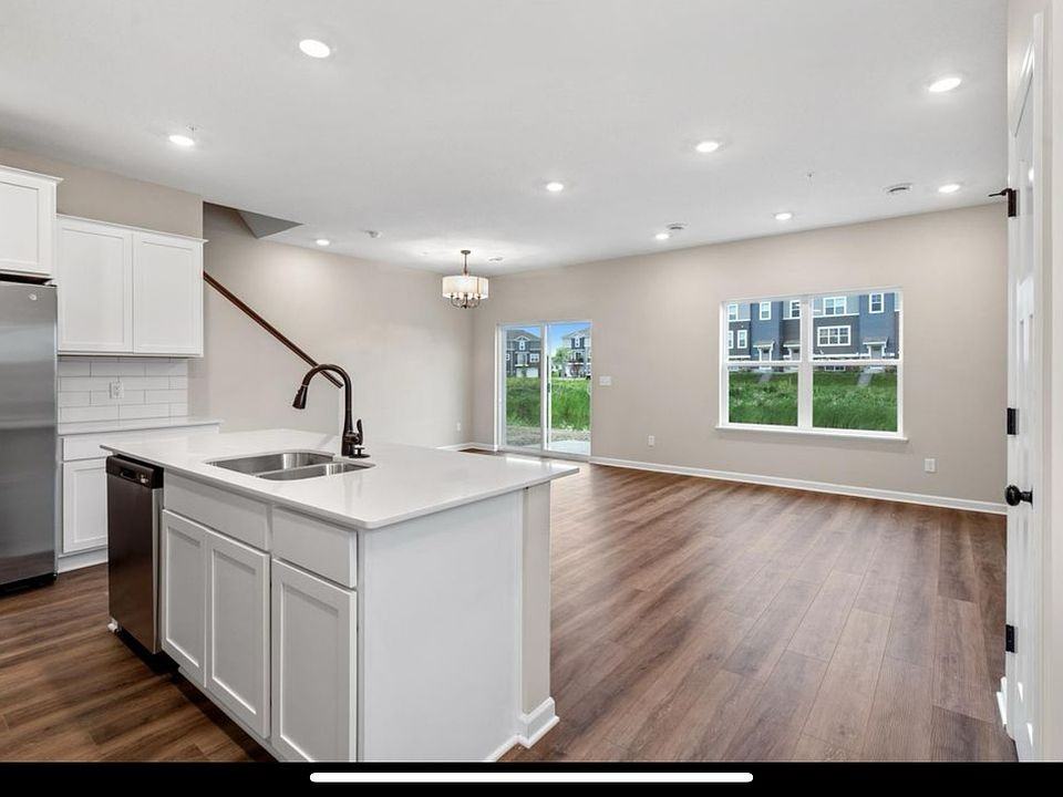 13625 Busch Ln #1 - Photo 3 of 11