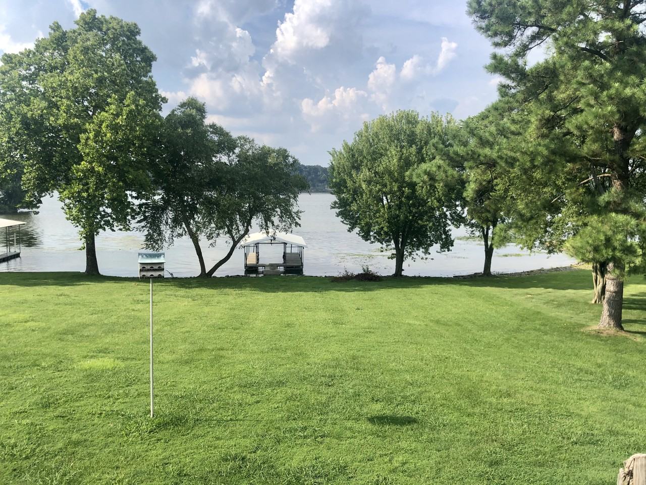 215 Lakeview Cir #NA - Photo 6 of 26