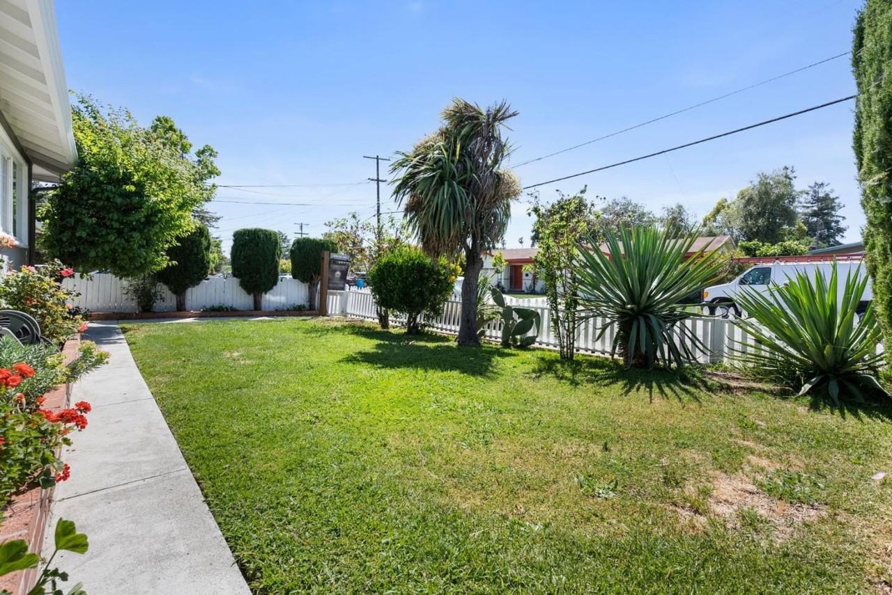 982 Rose Ave #NA - Photo 2 of 20