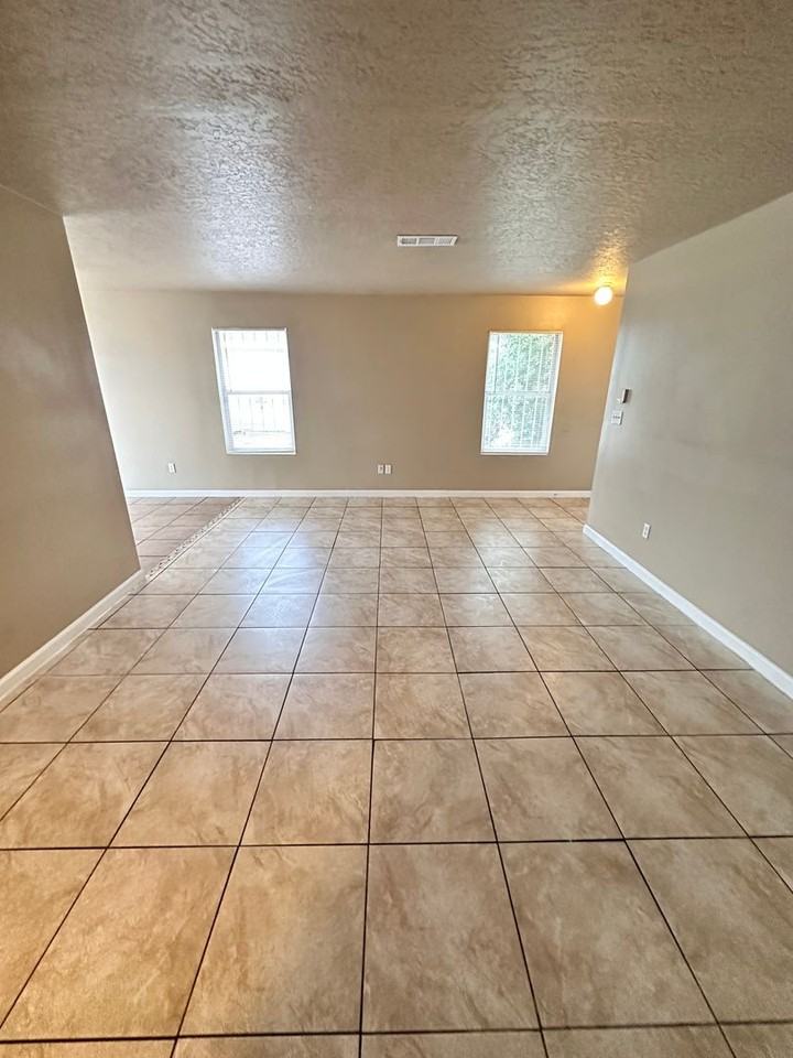 1604 Corriz Dr Sw - Photo 7 of 50