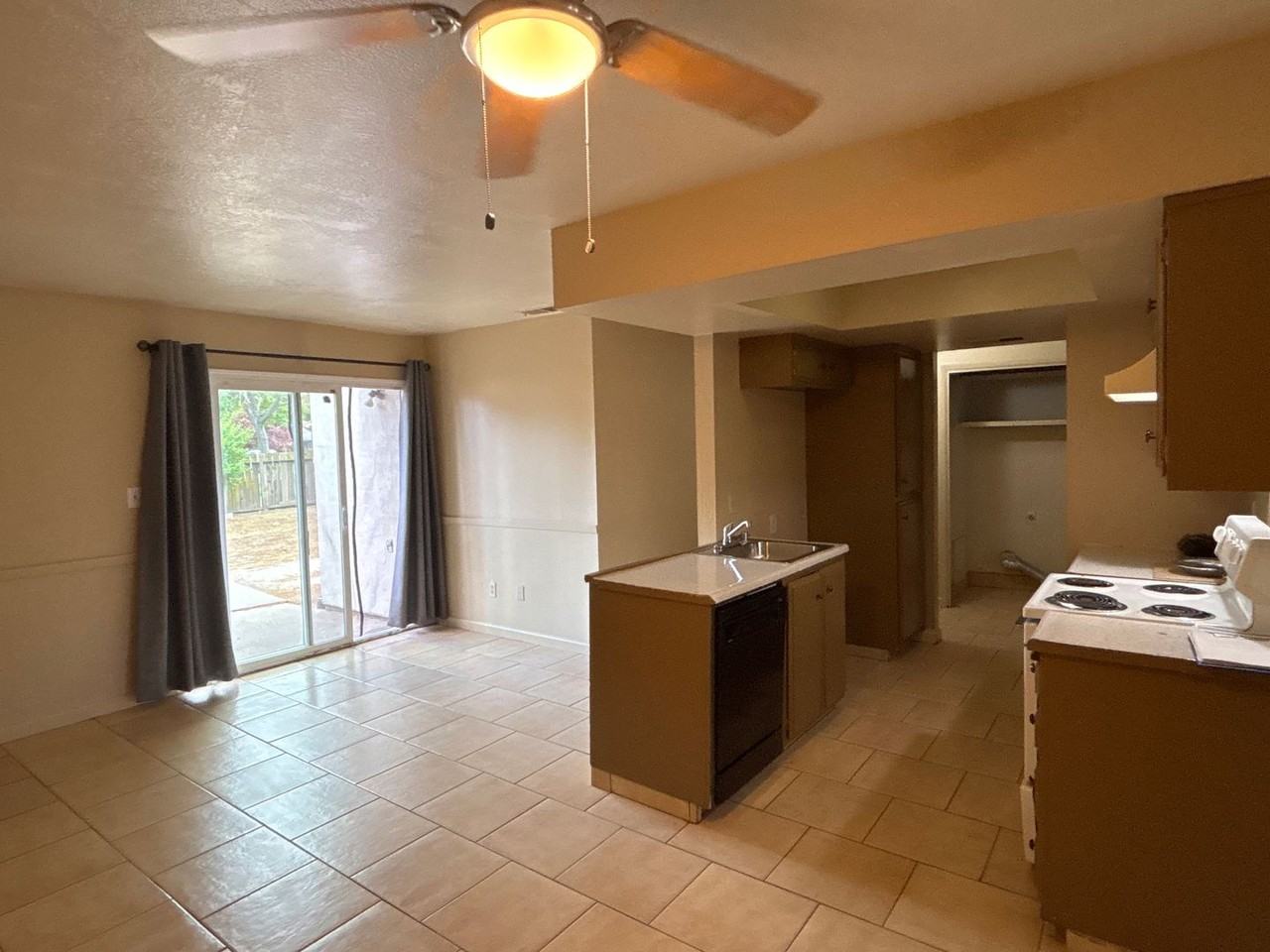 6937 Sumter Quay Cir - Photo 6 of 25