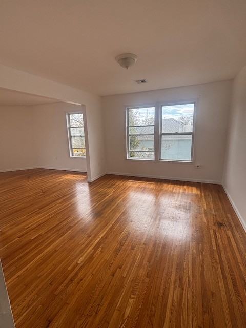 1214 Robert St #2ndFL - Photo 4 of 8