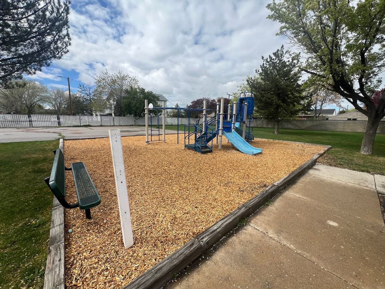 3443 W Ridgeland Park Dr - Photo 2 of 27