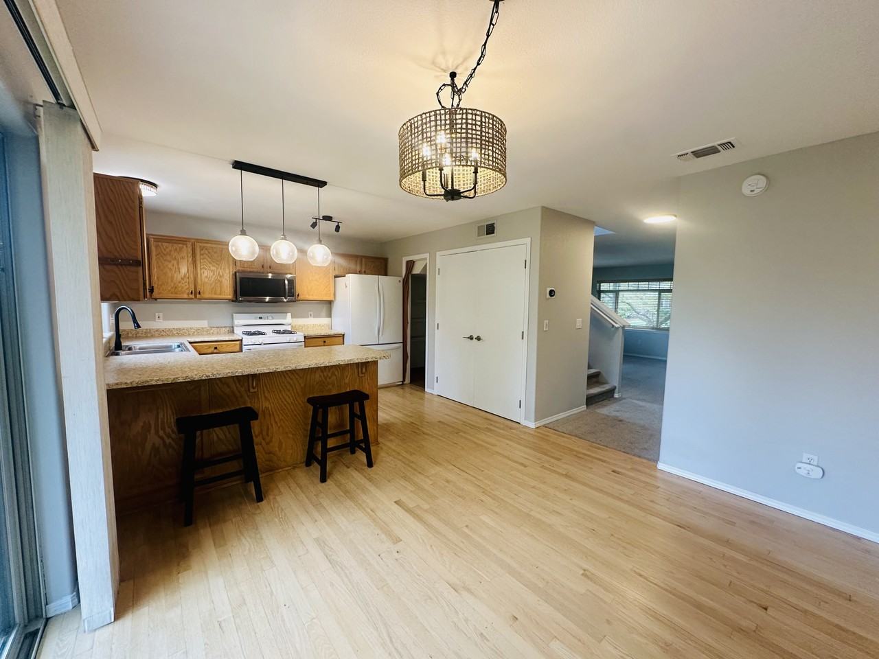 45 Crocker St #NA - Photo 6 of 17