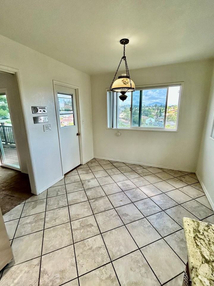 4317 Lerida Dr - Photo 6 of 33