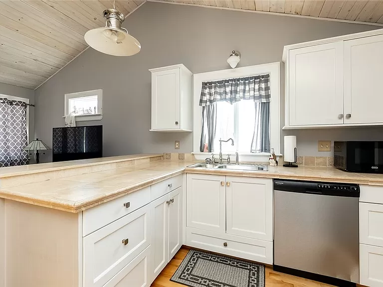 5016 Sw 13th St #NA - Photo 2 of 7