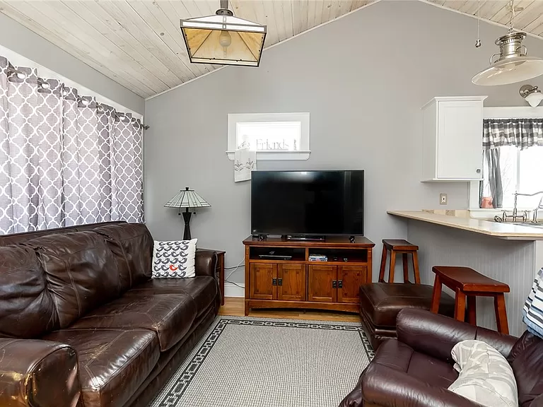 5016 Sw 13th St #NA - Photo 6 of 7