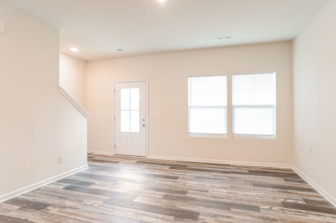 1207 Pine St - Photo 5 of 22