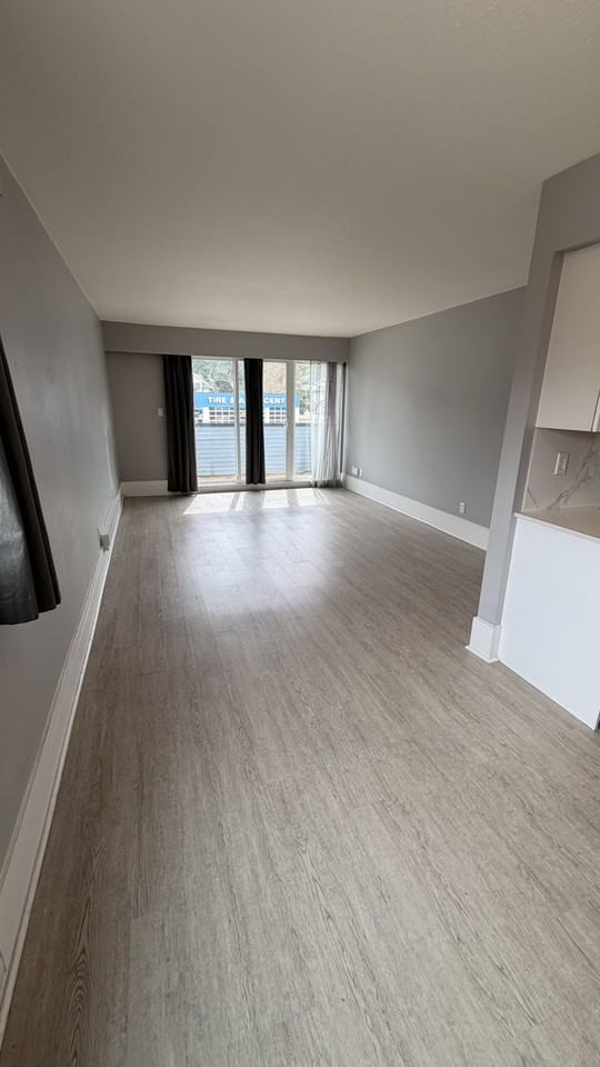 Murray St - Photo 2 of 9