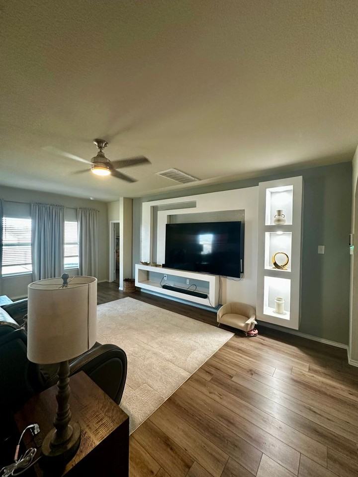 1812 Bee Creek Loop - Photo 6 of 18