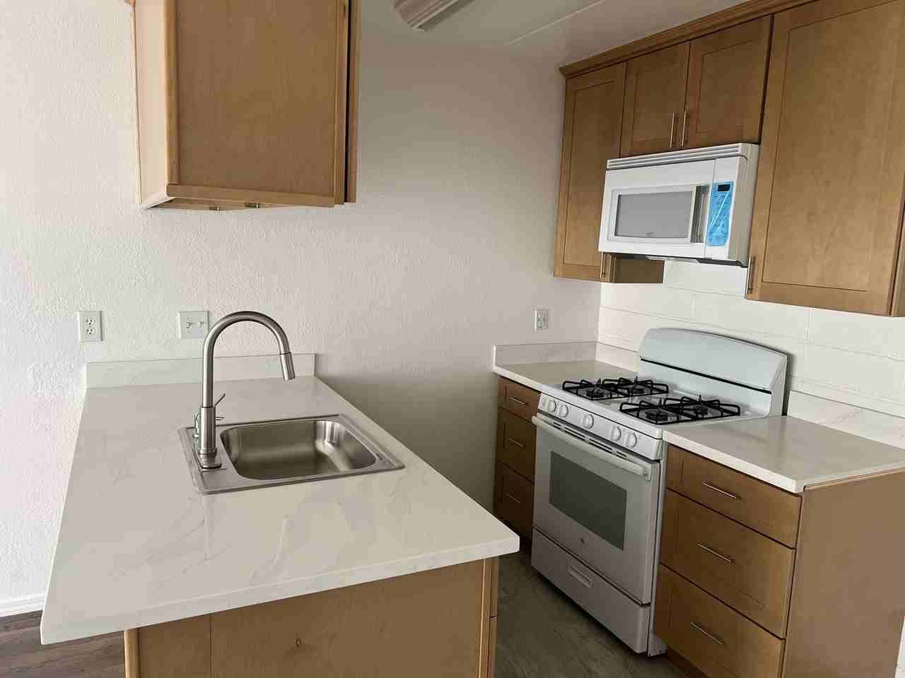 33077 Lake Michigan St - Photo 7 of 16