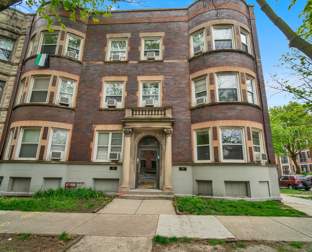 Wrigleyville Apartments - Photo 5 of 5
