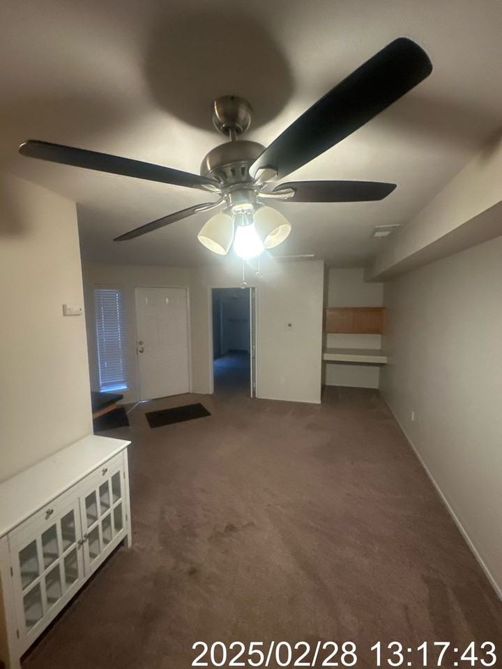 4701 Beechwood St - Photo 3 of 7