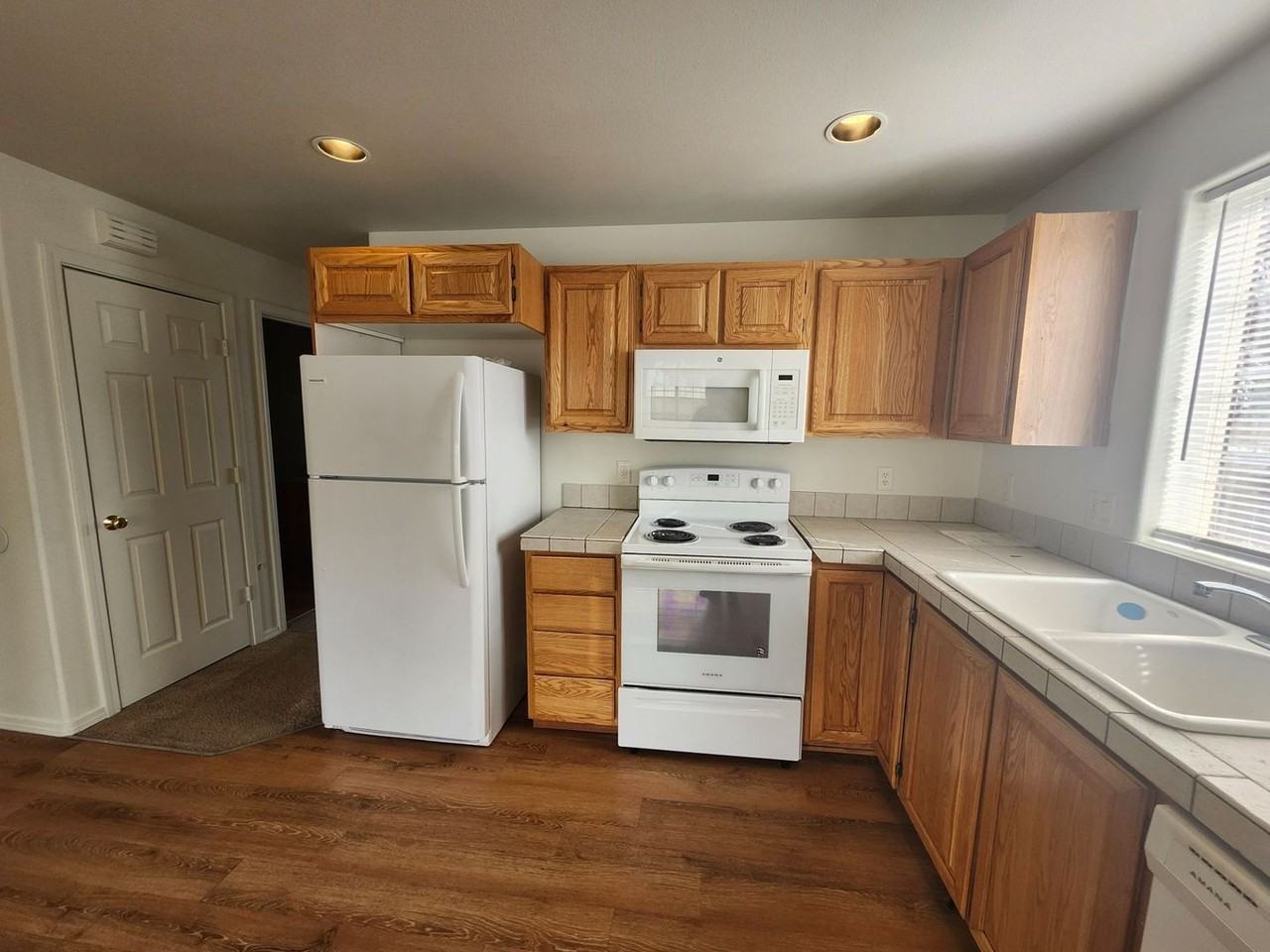 2121 Sw Umatilla Ave #13 - Photo 4 of 13