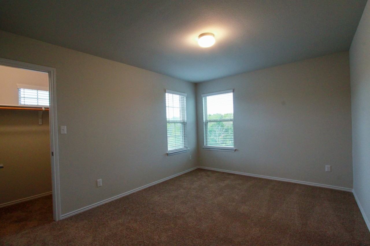 3651 Sandy Brook Dr #305 - Photo 4 of 41