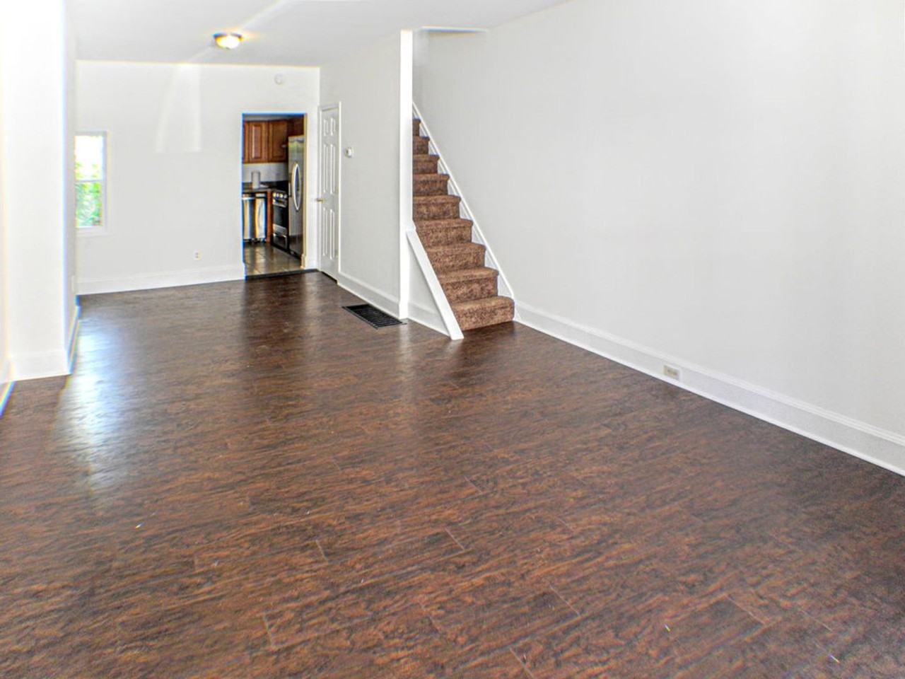 1535 S Hicks St - Photo 5 of 19