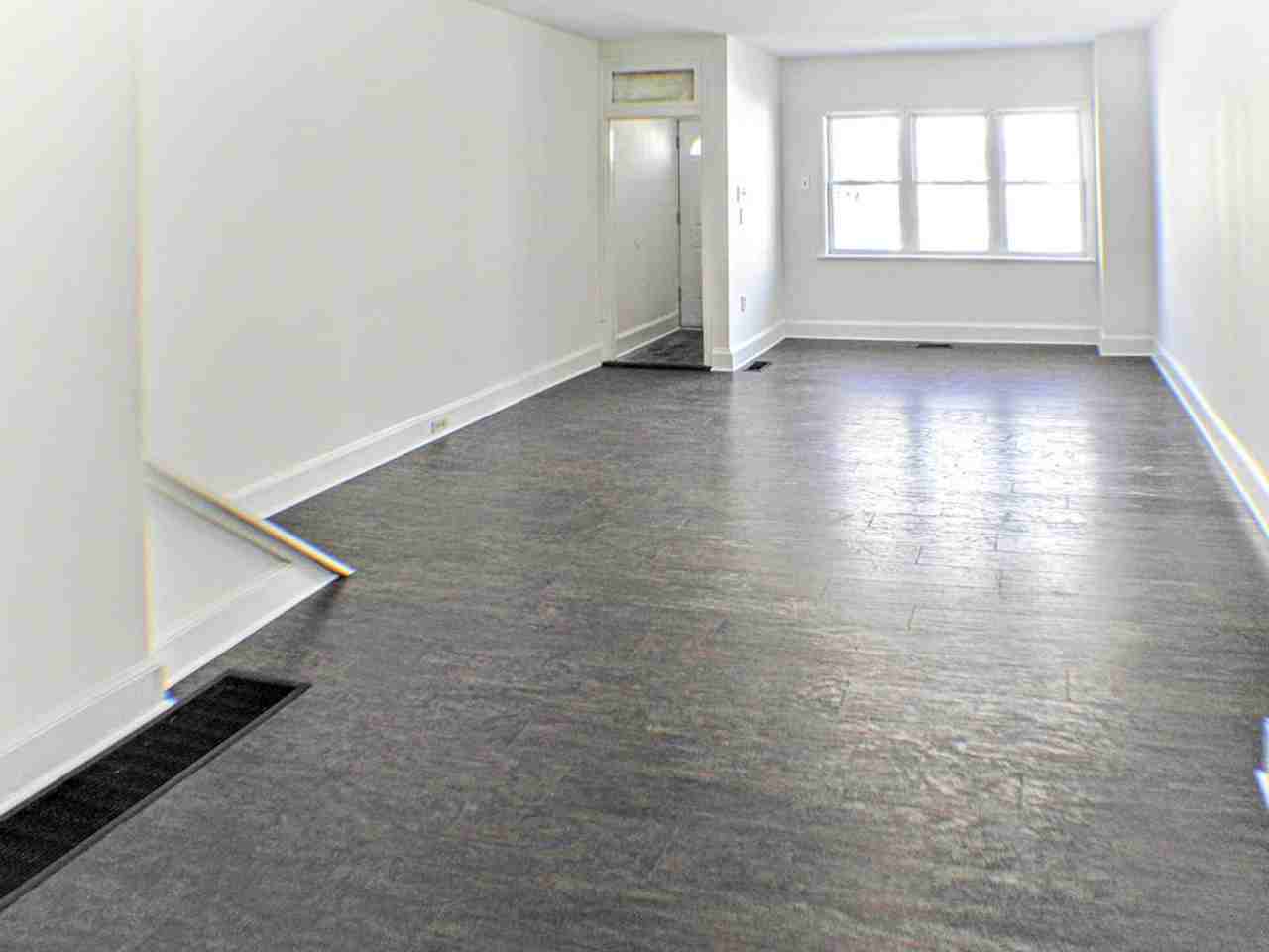 1535 S Hicks St - Photo 6 of 19