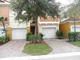 featured image of 822 Pipers Cay Dr