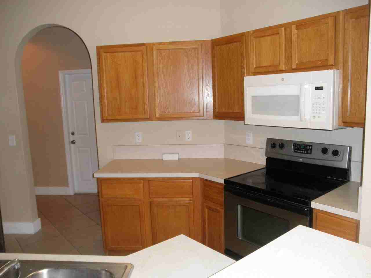 822 Pipers Cay Dr - Photo 5 of 11