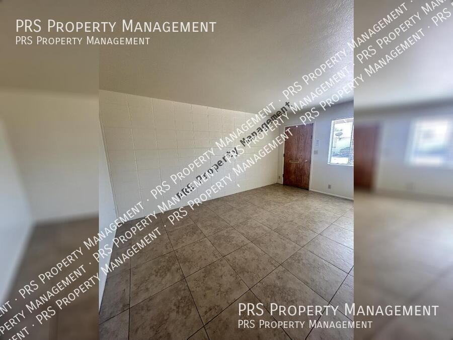 5233 E University Dr Apt B - Photo 6 of 26