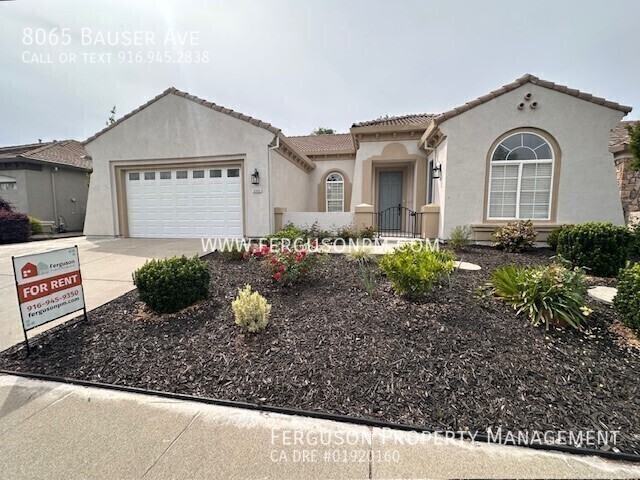 8065 Bauser Ave - Photo 2 of 30