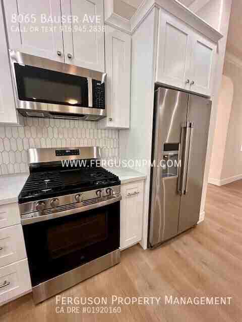 8065 Bauser Ave - Photo 5 of 30