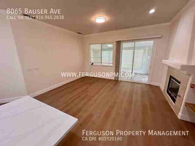 8065 Bauser Ave - Photo 7 of 30