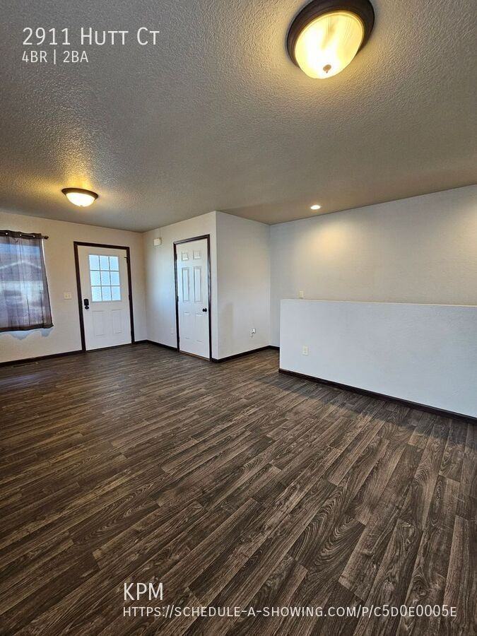 2911 Hutt Ct - Photo 4 of 21