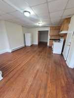 featured image of 26 W Queen St