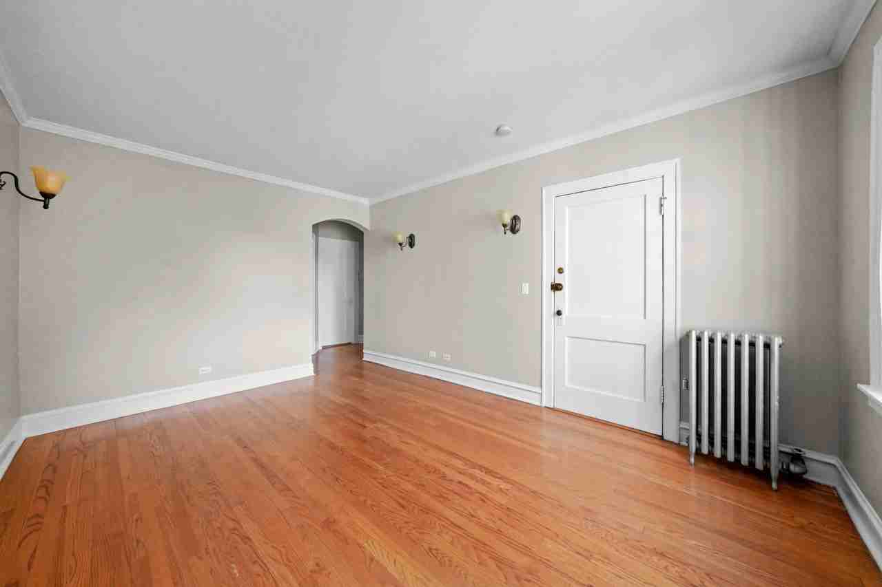 1927 Grove Ave #307 - Photo 4 of 17