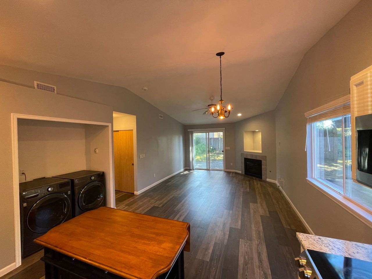 3312 48th Avenue Ct Ne - Photo 3 of 25