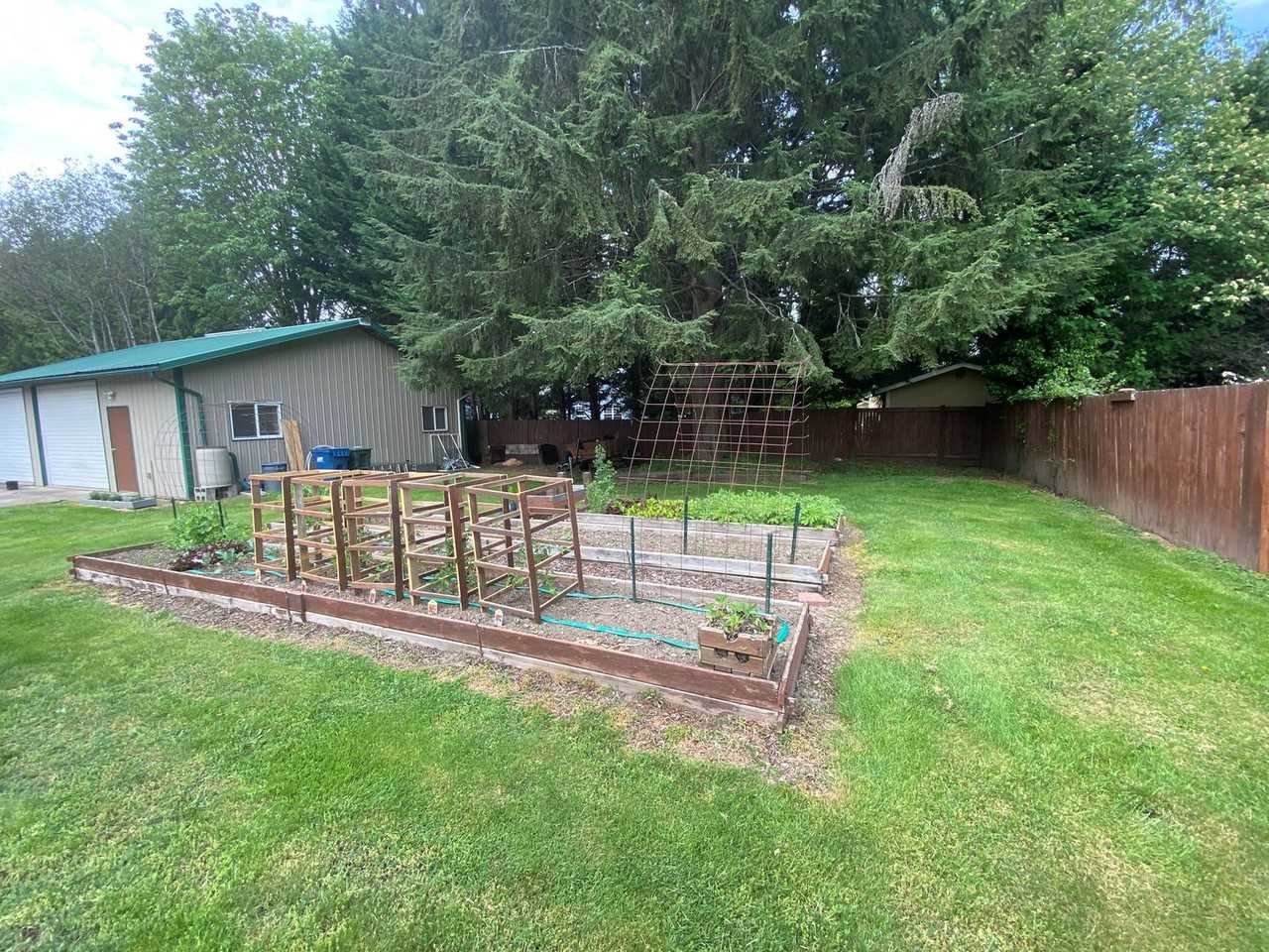 24809 Old Owen Rd - Photo 4 of 41