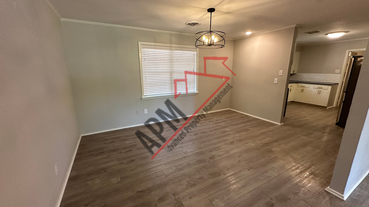 103 Gulpha Dr - Photo 3 of 12