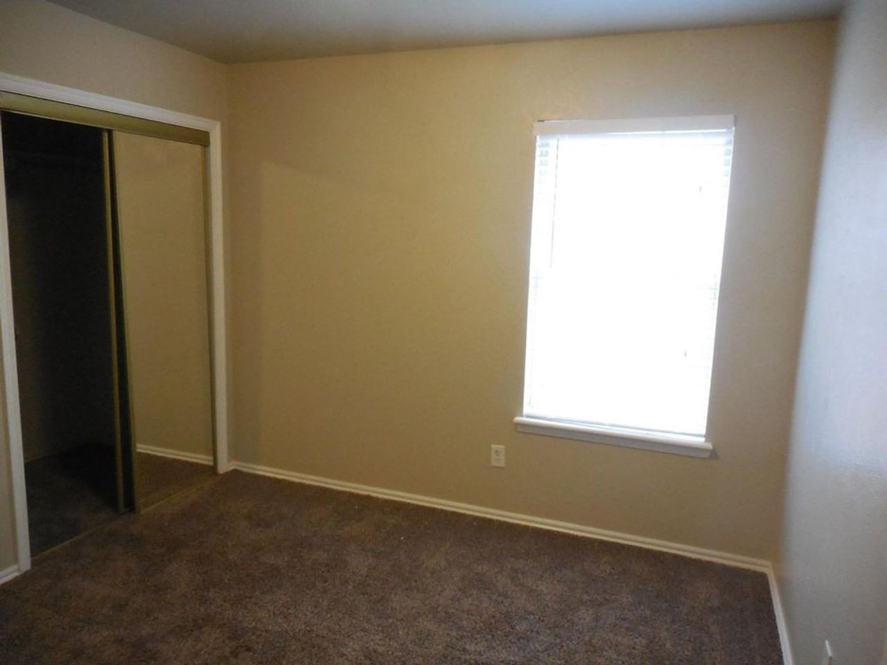 1209 Northern Hills Rd - Photo 6 of 7