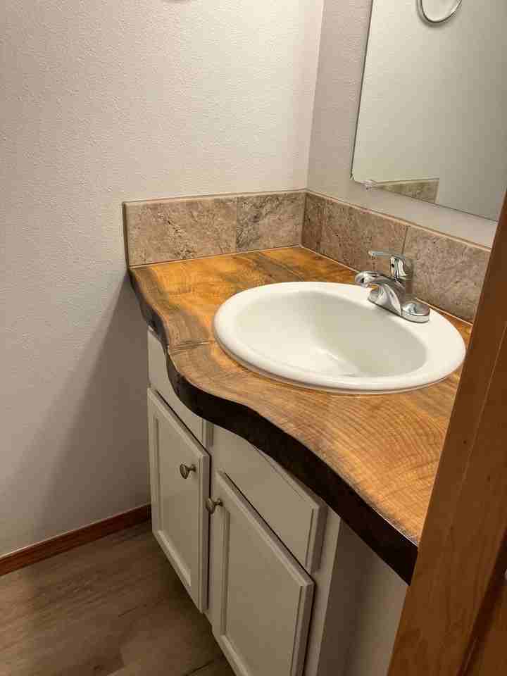 1909 N Springbrook Rd - Photo 4 of 23