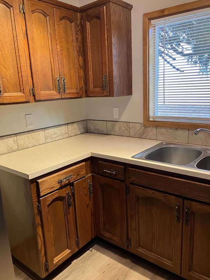 1909 N Springbrook Rd - Photo 7 of 26