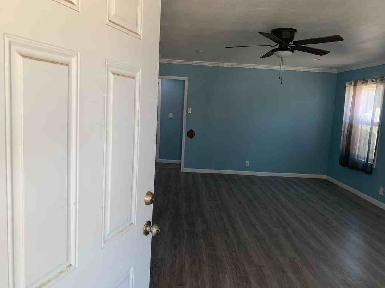 1939 Radiance Dr - Photo 3 of 11