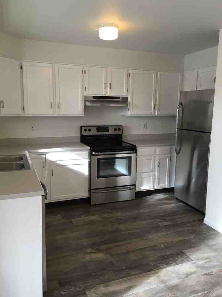 109 Pheasant Run - Photo 7 of 18