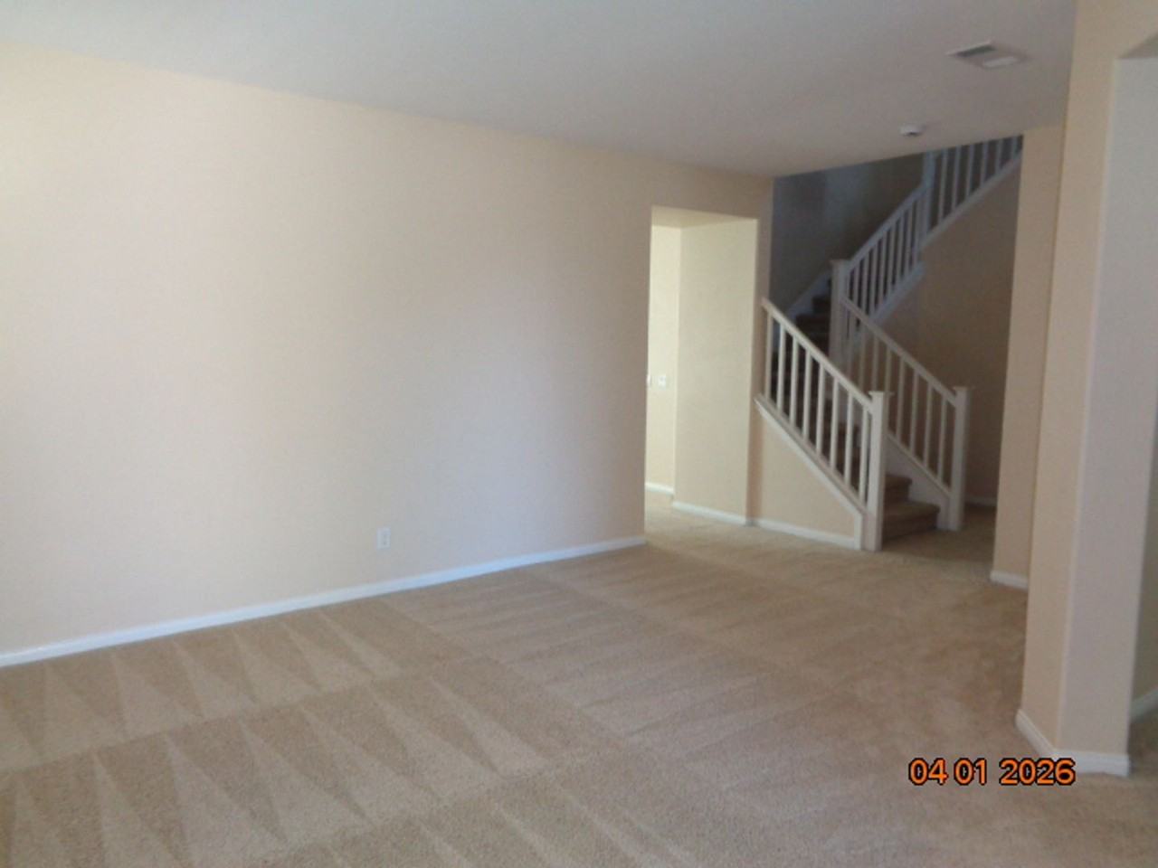 42308 Klamath Ln - Photo 2 of 32