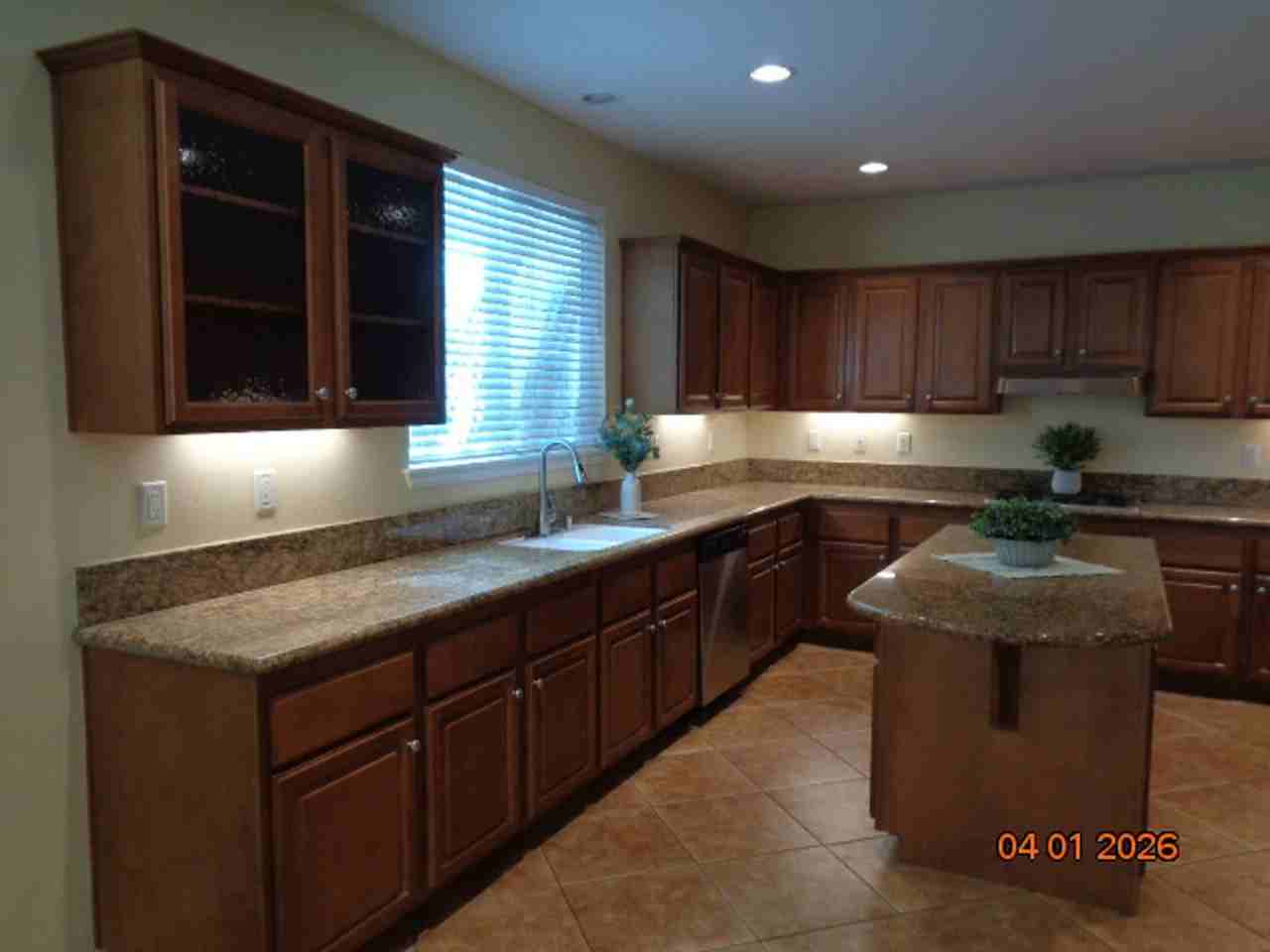 42308 Klamath Ln - Photo 7 of 32